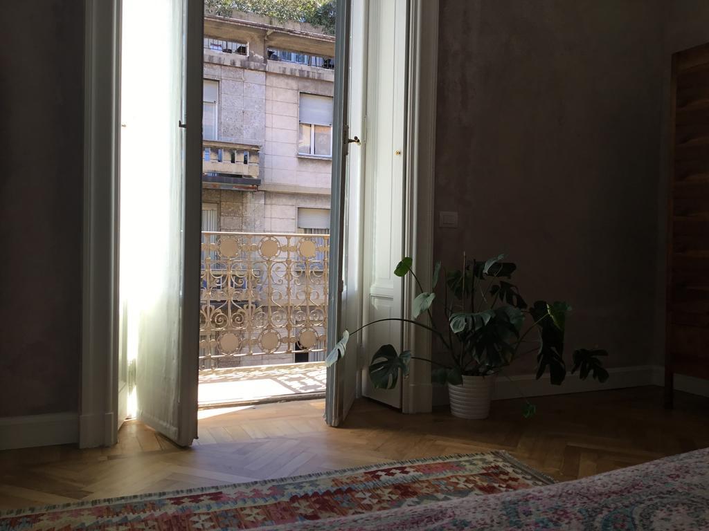 Zebra Rosso Apartment Milan Bagian luar foto