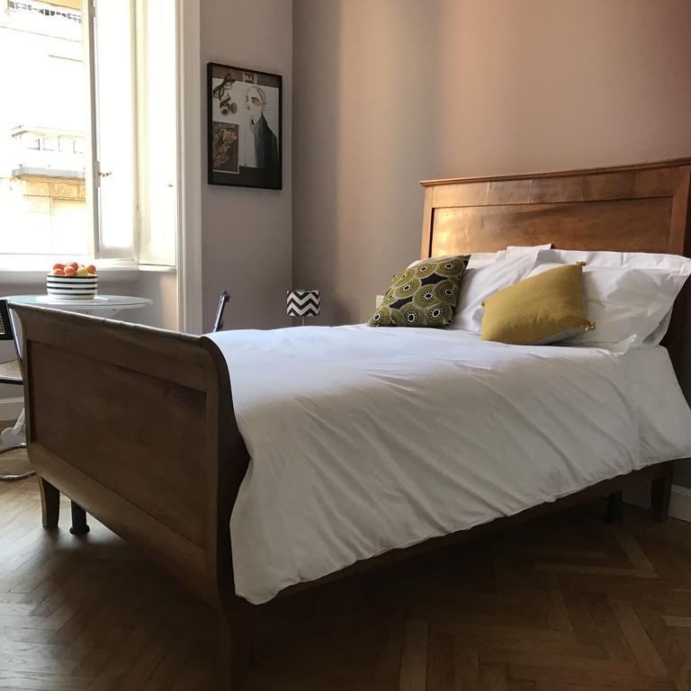 Zebra Rosso Apartment Milan Bagian luar foto